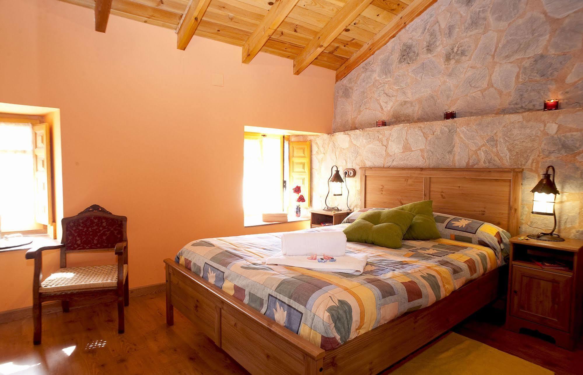 Casa Rural Entre Valles Benllera Eksteriør bilde
